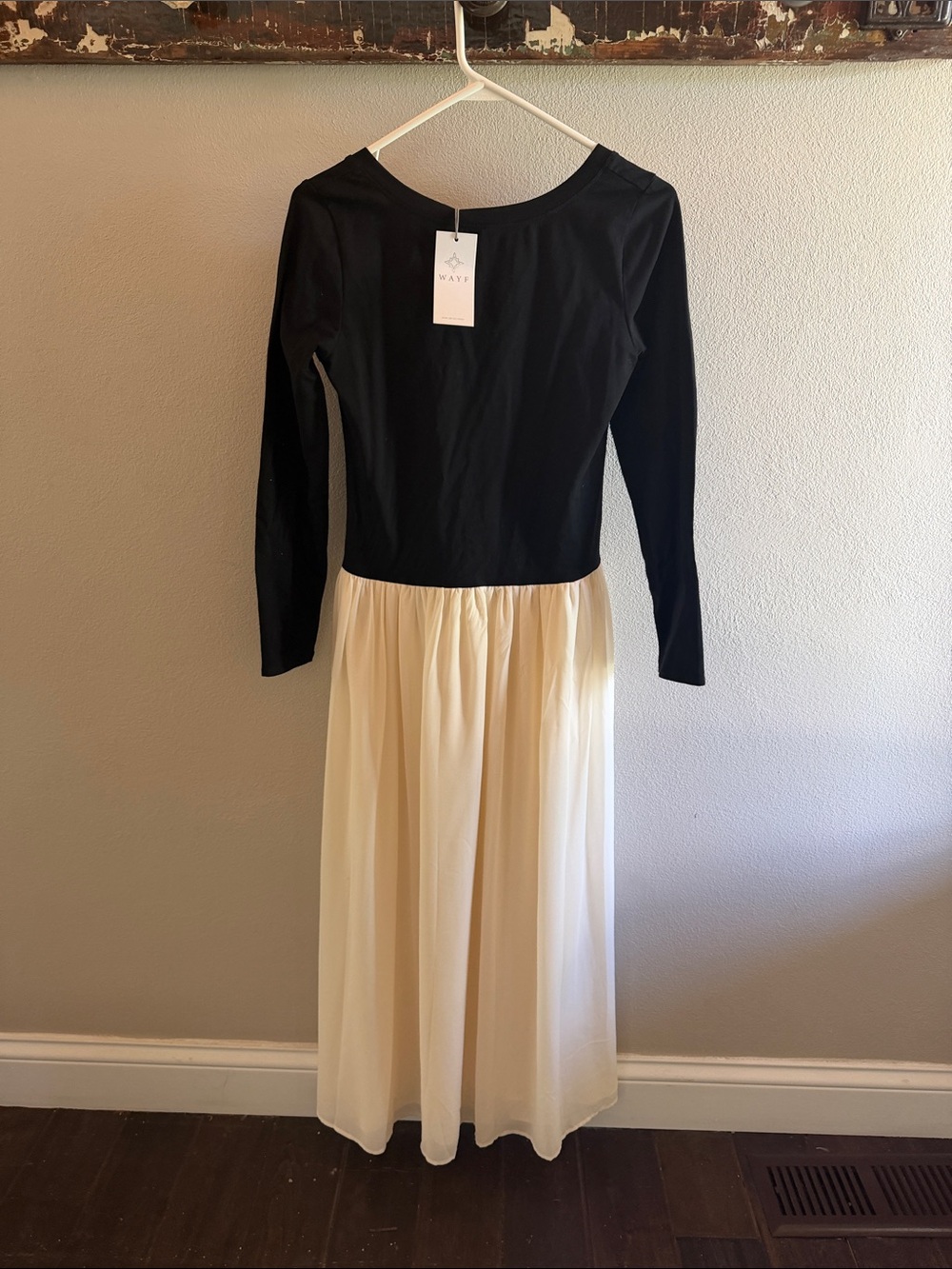 Two-Tone Black and Cream Long-Sleeve Midi Dress